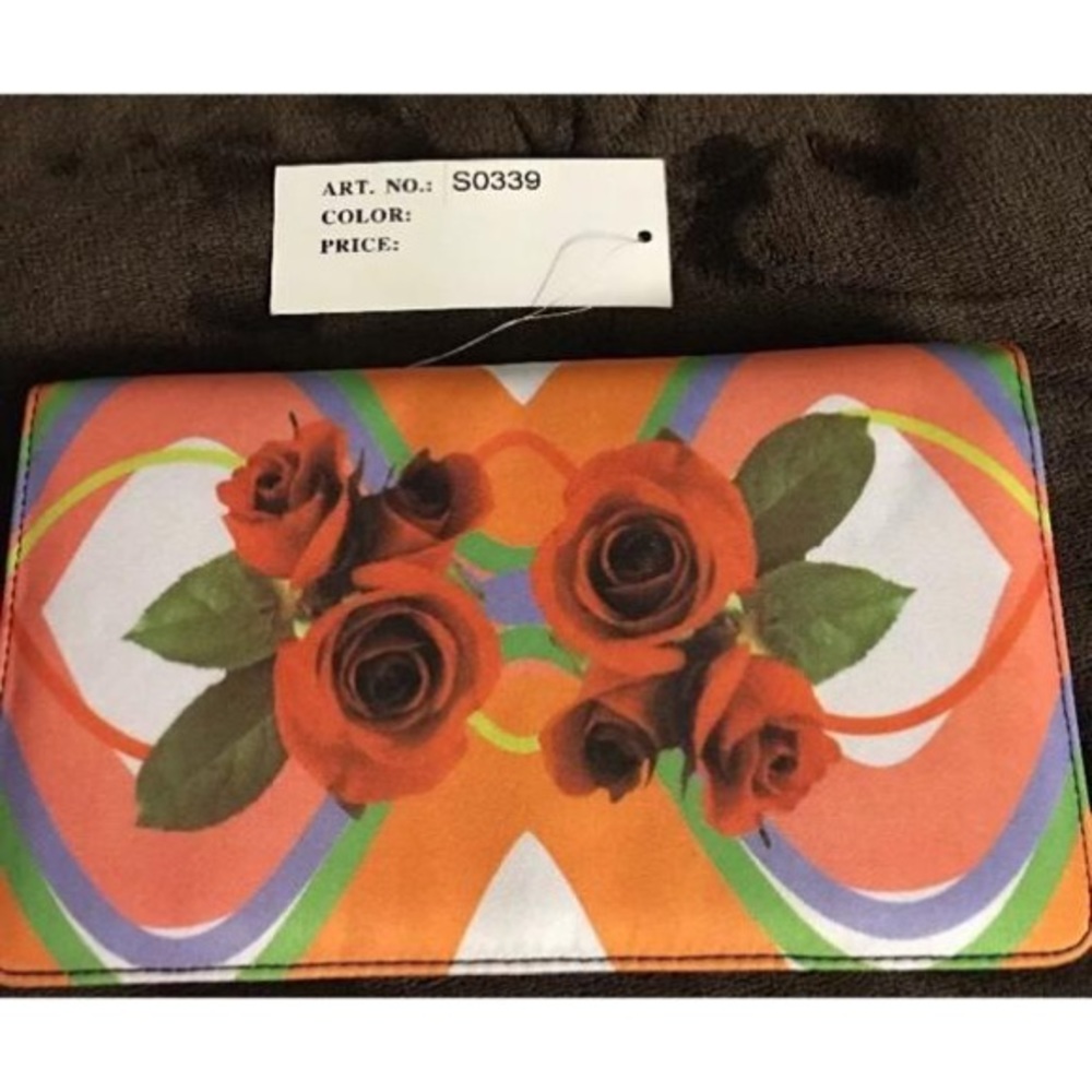 Flower wallet